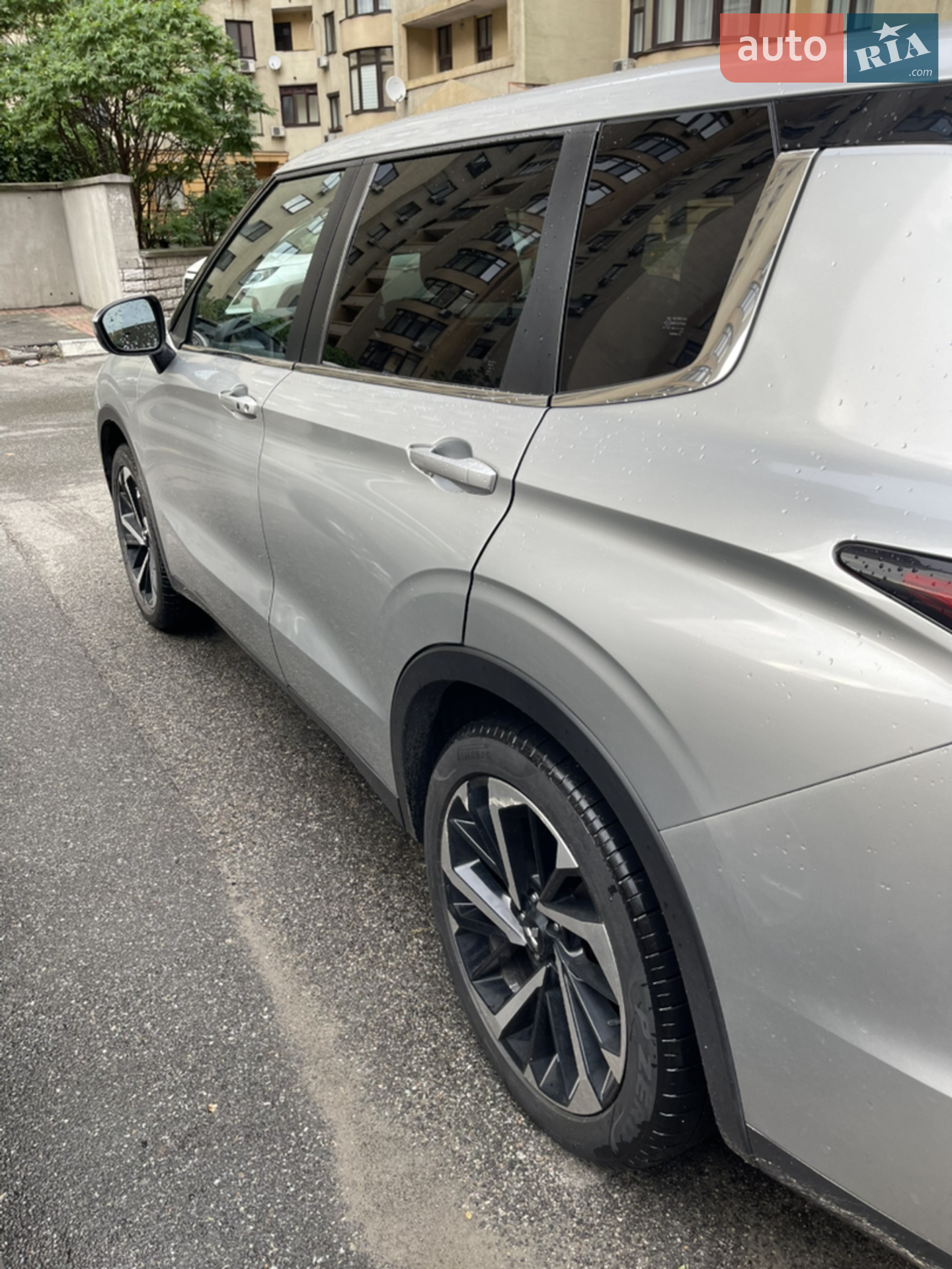 2021 Mitsubishi Outlander - мініатюра 6