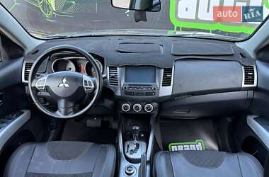 Внедорожник / Кроссовер Mitsubishi Outlander 2008 в 