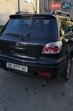 Внедорожник / Кроссовер Mitsubishi Outlander 2007 в 