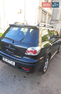 Внедорожник / Кроссовер Mitsubishi Outlander 2007 в 