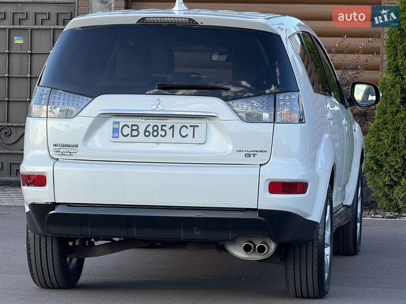 Внедорожник / Кроссовер Mitsubishi Outlander 2011 в Киеве