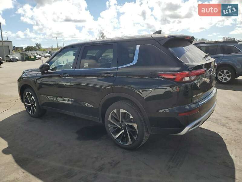 Внедорожник / Кроссовер Mitsubishi Outlander 2024 в Одессе