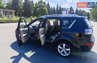 Внедорожник / Кроссовер Mitsubishi Outlander 2009 в 