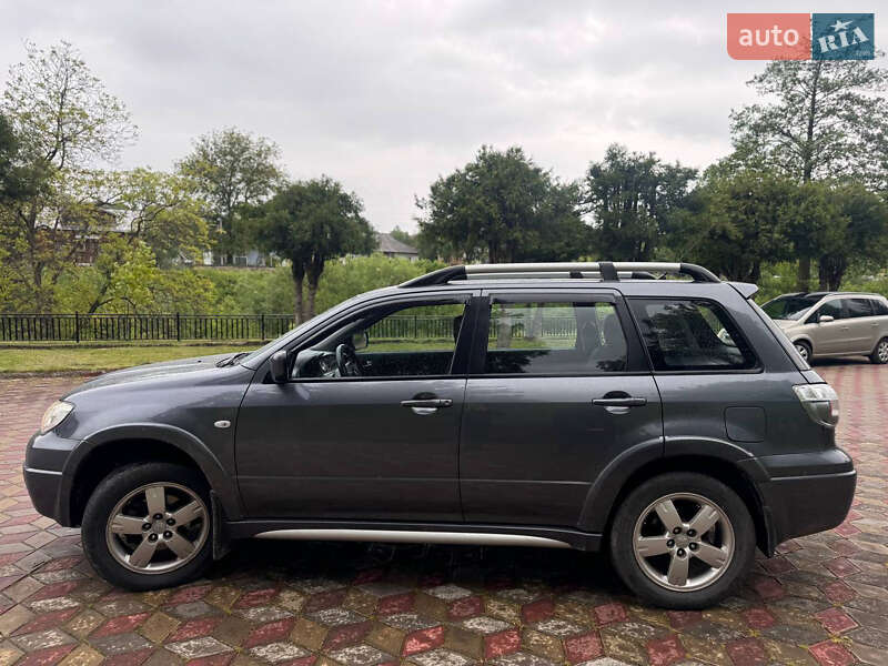 Позашляховик / Кросовер Mitsubishi Outlander 2008 в Косові фото 3 Позашляховик / Кросовер Mitsubishi Outlander 2008 в Косові