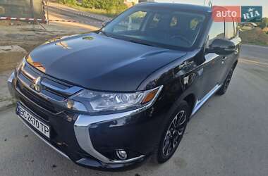 Позашляховик / Кросовер Mitsubishi Outlander 2018 в Львові