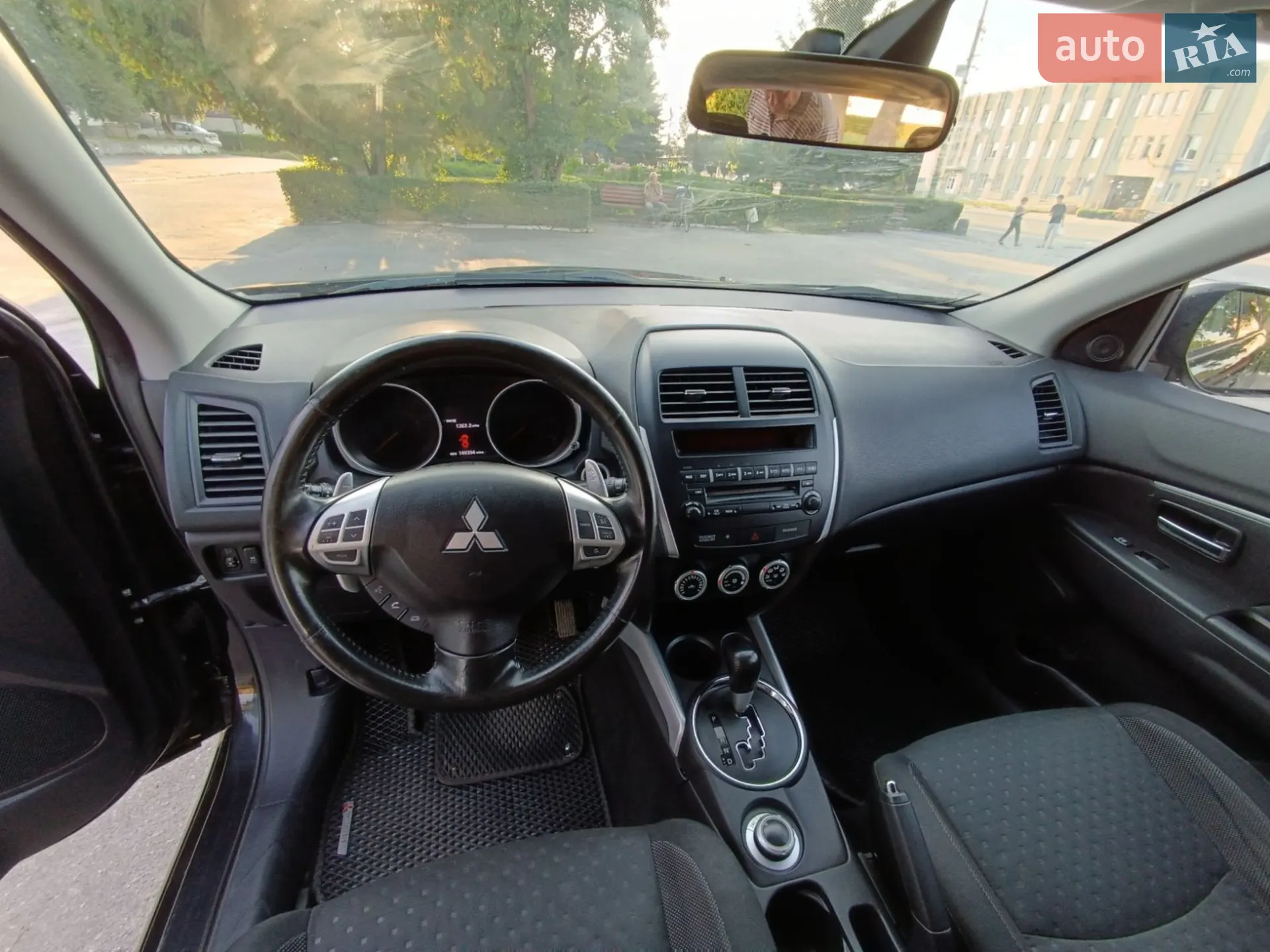 2010 Mitsubishi Outlander - мініатюра 12