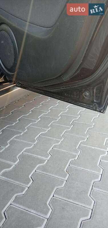 Внедорожник / Кроссовер Mitsubishi Outlander 2005 в Коцюбинском фото 14 Внедорожник / Кроссовер Mitsubishi Outlander 2005 в Коцюбинском