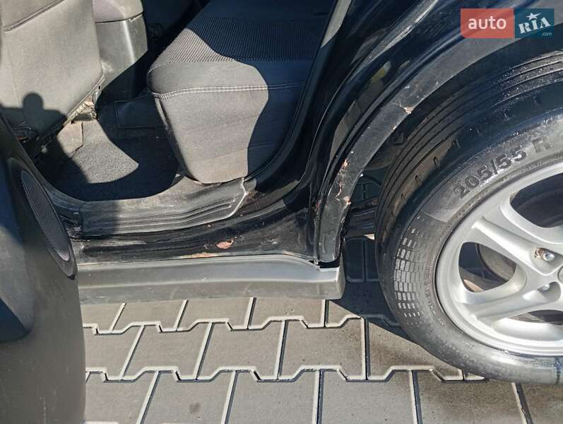Позашляховик / Кросовер Mitsubishi Outlander 2005 в Коцюбинському