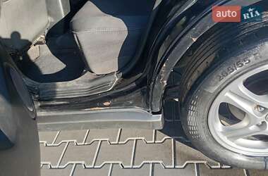 Позашляховик / Кросовер Mitsubishi Outlander 2005 в 