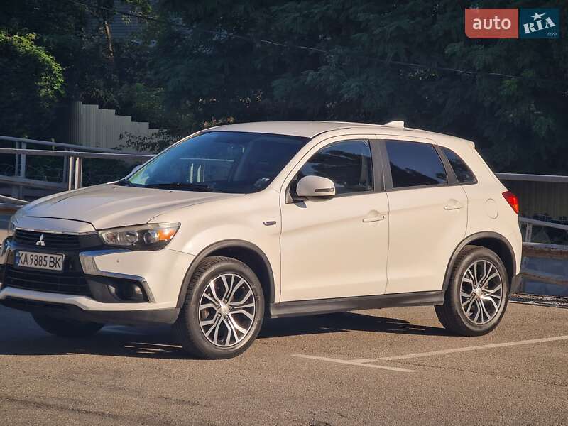 Mitsubishi Outlander 2016