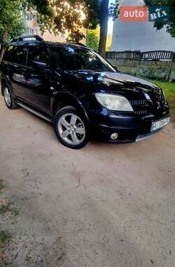Внедорожник / Кроссовер Mitsubishi Outlander 2006 в Киеве