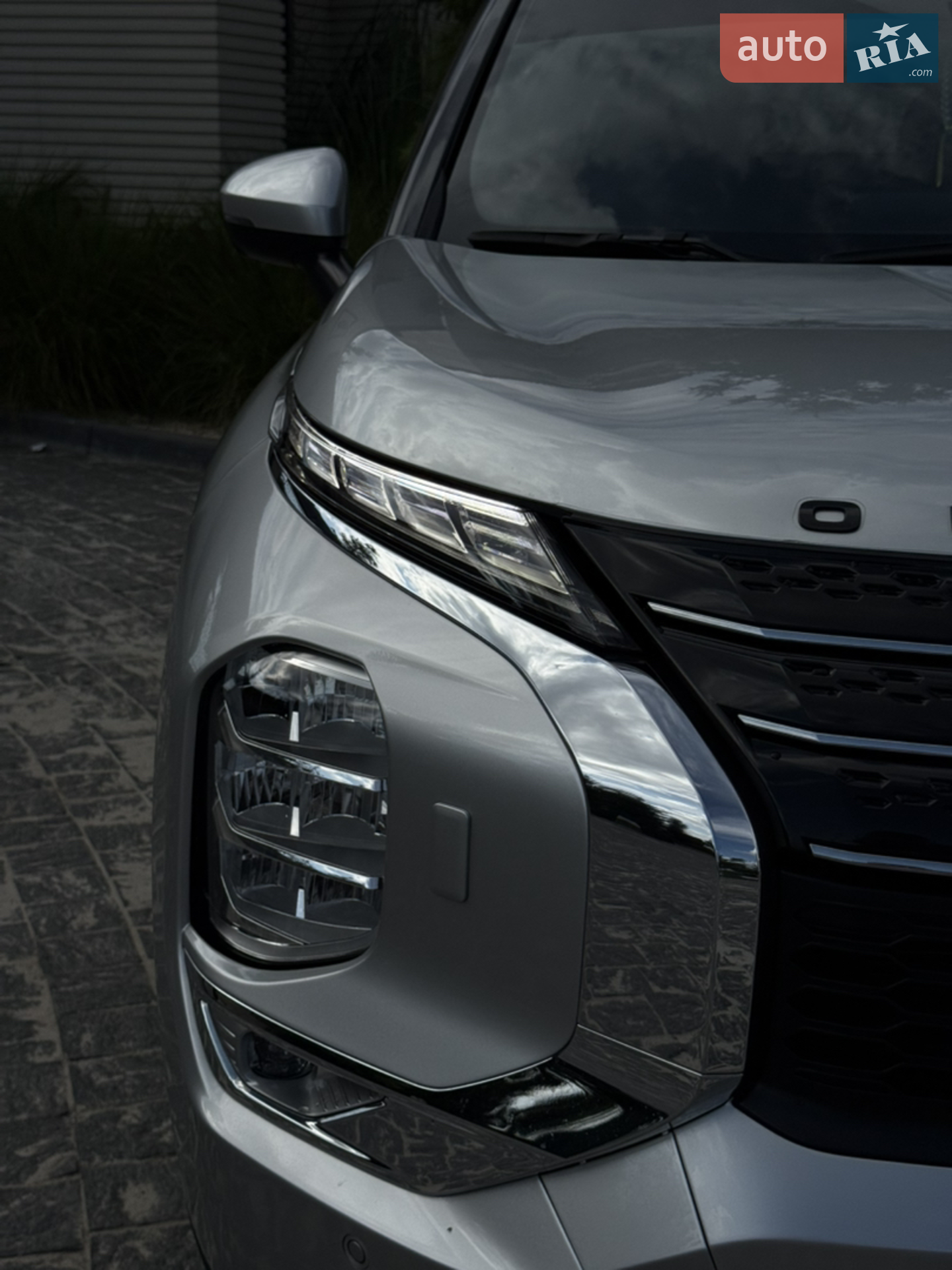 2022 Mitsubishi Outlander - мініатюра 12