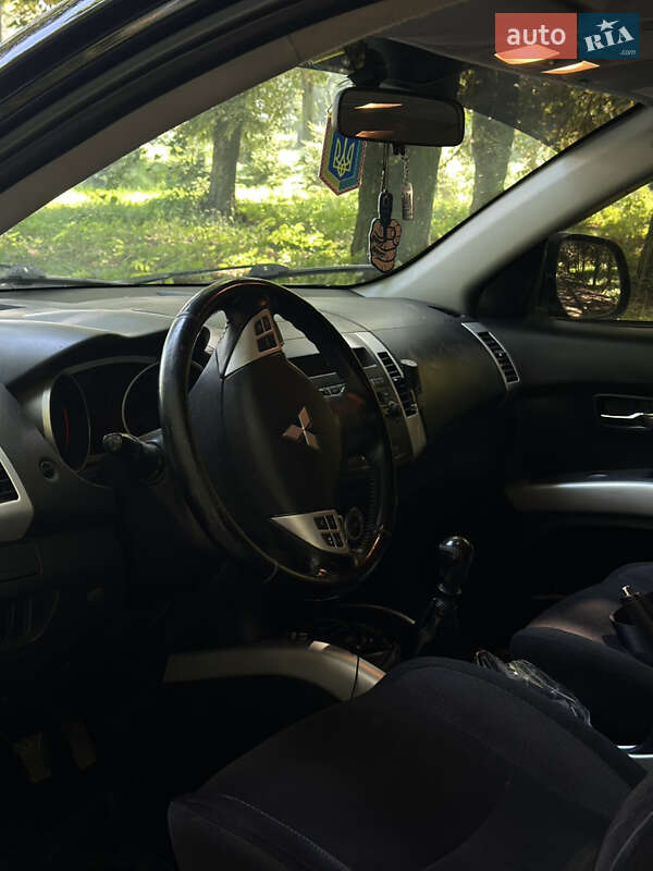 Позашляховик / Кросовер Mitsubishi Outlander 2008 в Івано-Франківську