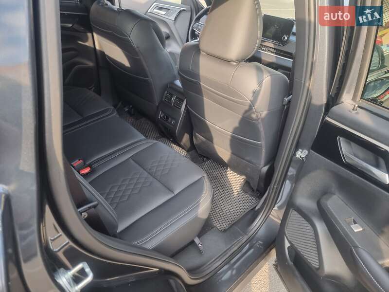 Позашляховик / Кросовер Mitsubishi Outlander 2024 в Броварах