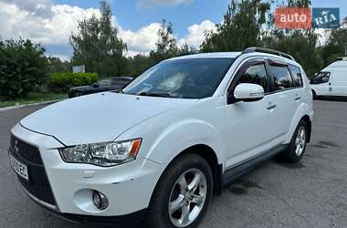 Внедорожник / Кроссовер Mitsubishi Outlander 2011 в Полтаве