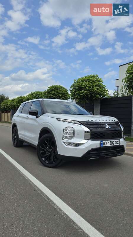 Mitsubishi Outlander 2022