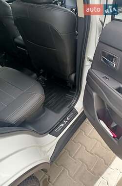 Позашляховик / Кросовер Mitsubishi Outlander 2021 в Житомирі