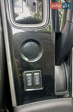 Позашляховик / Кросовер Mitsubishi Outlander 2021 в Житомирі