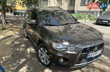 Внедорожник / Кроссовер Mitsubishi Outlander 2010 в Кривом Роге