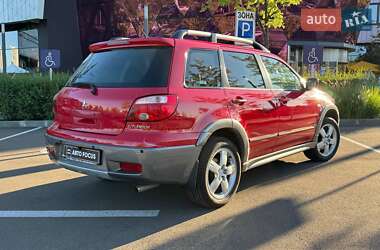 Внедорожник / Кроссовер Mitsubishi Outlander 2006 в 