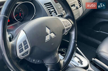 Внедорожник / Кроссовер Mitsubishi Outlander 2008 в 
