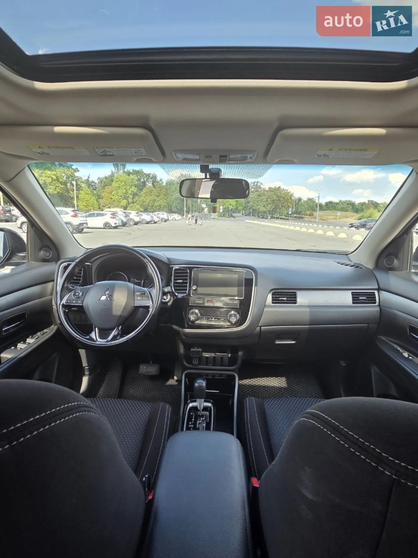 2017 Mitsubishi Outlander - мініатюра 12