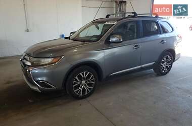 Mitsubishi Outlander 2016