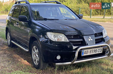 Позашляховик / Кросовер Mitsubishi Outlander 2003 в Тростянці