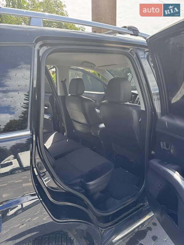 Внедорожник / Кроссовер Mitsubishi Outlander 2009 в Бучаче