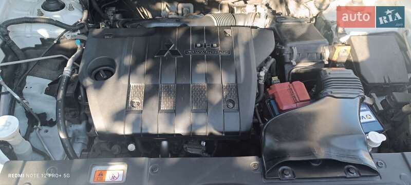 Внедорожник / Кроссовер Mitsubishi Outlander 2012 в Подольске