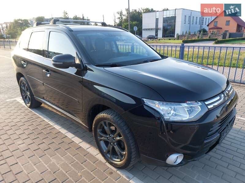 Позашляховик / Кросовер Mitsubishi Outlander 2012 в Нетішині