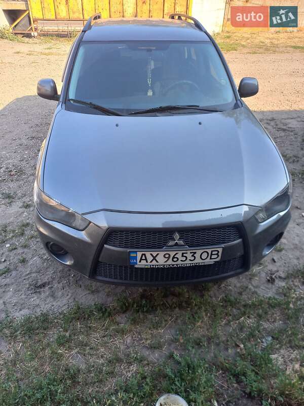 Mitsubishi Outlander 2010