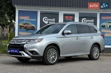 Внедорожник / Кроссовер Mitsubishi Outlander 2022 в Львове