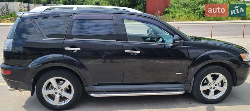 Позашляховик / Кросовер Mitsubishi Outlander 2011 в Львові фото 23 Позашляховик / Кросовер Mitsubishi Outlander 2011 в Львові
