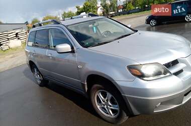 Внедорожник / Кроссовер Mitsubishi Outlander 2003 в 