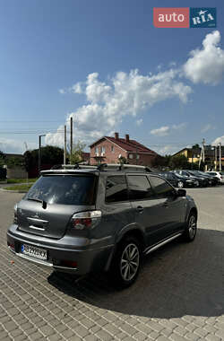 Внедорожник / Кроссовер Mitsubishi Outlander 2006 в 