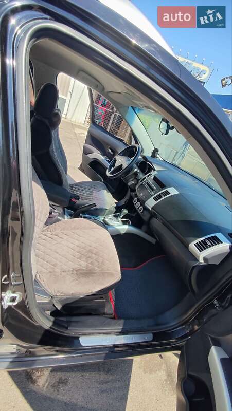 Внедорожник / Кроссовер Mitsubishi Outlander 2008 в Николаеве