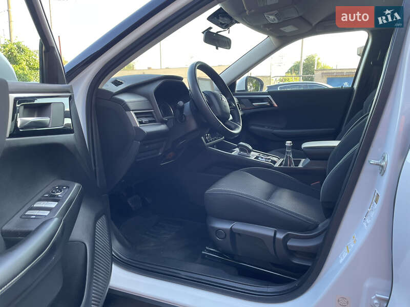 Внедорожник / Кроссовер Mitsubishi Outlander 2022 в Запорожье