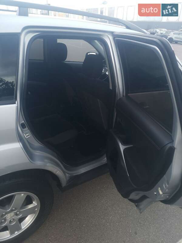 Внедорожник / Кроссовер Mitsubishi Outlander 2012 в Киеве