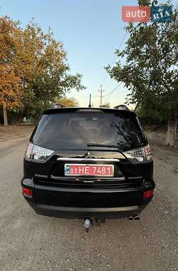 Внедорожник / Кроссовер Mitsubishi Outlander 2011 в 