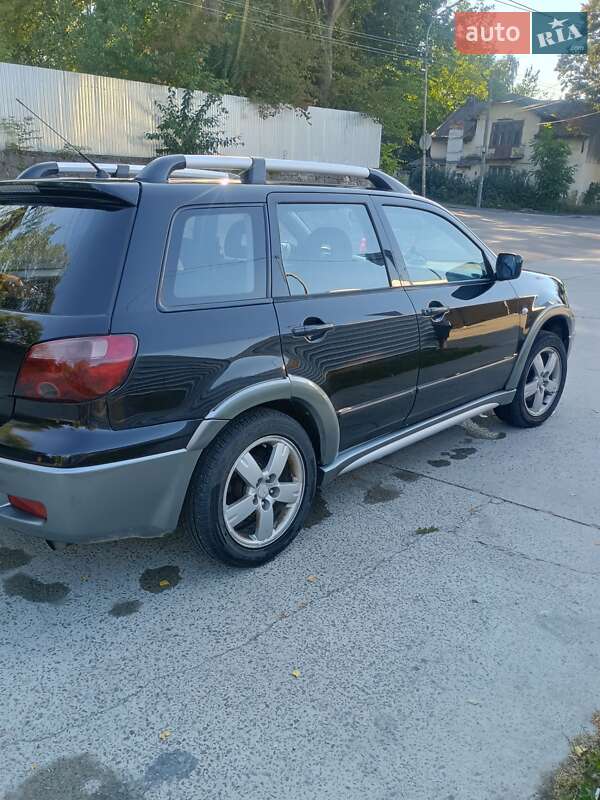 Позашляховик / Кросовер Mitsubishi Outlander 2006 в Бориславі