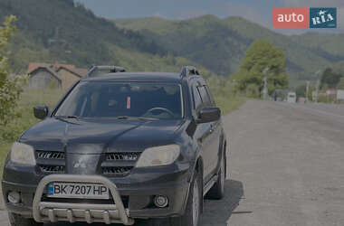 Внедорожник / Кроссовер Mitsubishi Outlander 2008 в Вараше