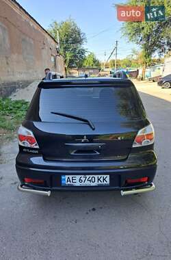 Внедорожник / Кроссовер Mitsubishi Outlander 2007 в 