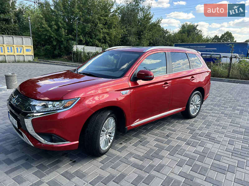 Позашляховик / Кросовер Mitsubishi Outlander 2019 в Дніпрі
