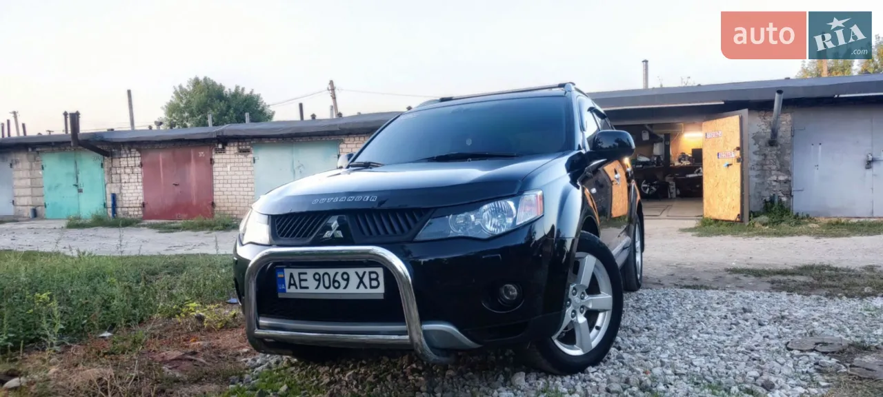 2010 Mitsubishi Outlander - мініатюра 20