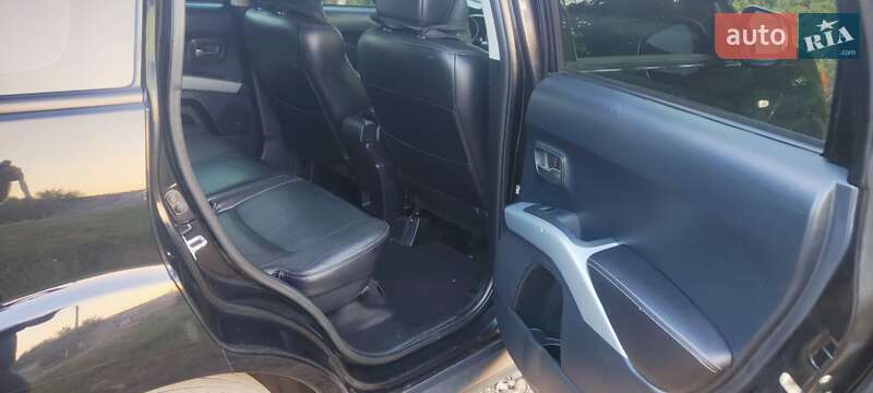 Внедорожник / Кроссовер Mitsubishi Outlander 2009 в Кривом Роге фото 9 Внедорожник / Кроссовер Mitsubishi Outlander 2009 в Кривом Роге
