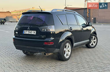 Внедорожник / Кроссовер Mitsubishi Outlander 2008 в 
