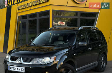 Внедорожник / Кроссовер Mitsubishi Outlander 2008 в Киеве