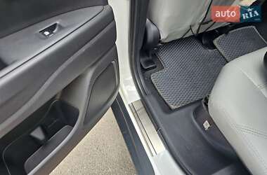 Позашляховик / Кросовер Mitsubishi Outlander 2015 в Сумах