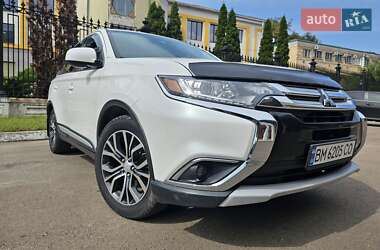 Позашляховик / Кросовер Mitsubishi Outlander 2015 в Сумах